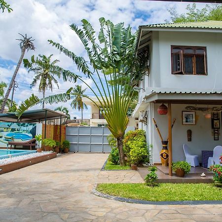 Saadani Tourist Center - Hostel Dar es Salaam Extérieur photo