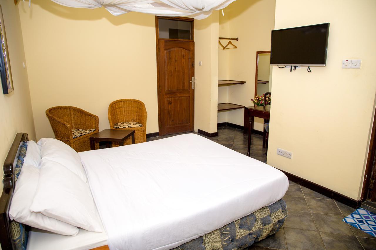 Saadani Tourist Center - Hostel Dar es Salaam Extérieur photo