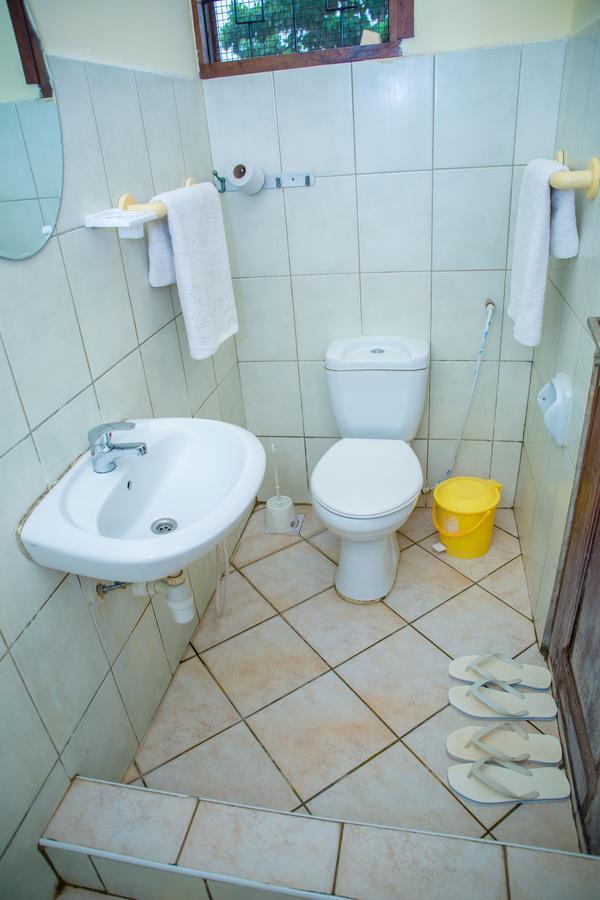 Saadani Tourist Center - Hostel Dar es Salaam Extérieur photo