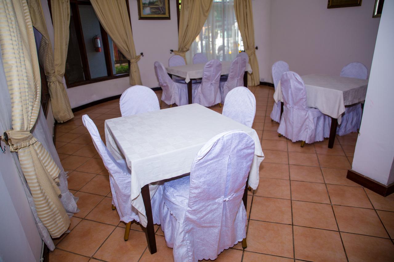 Saadani Tourist Center - Hostel Dar es Salaam Extérieur photo